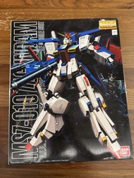 Bandai MG MSZ-010 ZZ Gundam 模型