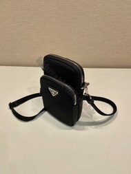 全新✅帶盒hkluxehk 🎁 Prada 手機袋 Phone bag Phone Pouch