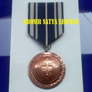 Karya satya 10 Tahun satya lencana