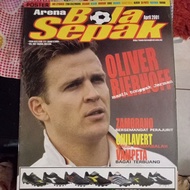 majalah arena bola sepak tahun 2001