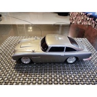 Vintage 007 Aston Martin DB5