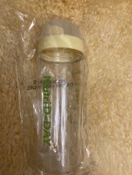 代餐奶昔瓶