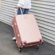 28吋全新行李箱，面交，69x28x45cm,多