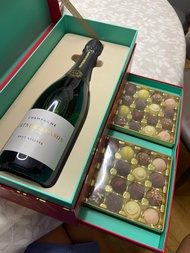 Fortnum &amp; Mason Champagne and chocolate