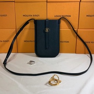 ‼️全台最甜 Burberry 巴寶莉 Tb 黑金 logo手機包/斜背小包