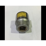 27MM 6-SIDED SOCKET WRENCH (1/ 2" HANDLEBAR) TEKIRO 07449