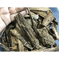 Wild Agarwood Oud Incense Chips natural Grade bakhoor 10-30 gram Aloeswood Gaharu Hutan Agarwood Chi