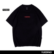 Yuedpao เสื้อยืด OVERSIZE Red LOGO รับประกันไม่ย้วย 2 ปี เสื้อยืดสีพื้น OVERSIZE_สี BLACK เสื้อยืดผช เท่ๆ คอลูกเรือ