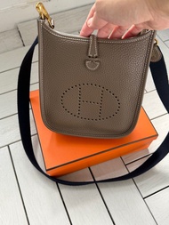 HERMES Evelyne 16