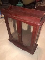 (售價:1500元)  漂亮可愛的仿舊復古風玻璃小櫃 / 紅檜木色