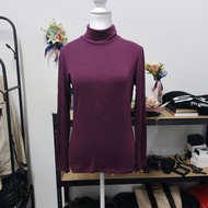 B01-HT04 (Size L) Uniqlo Heattech Women's Turtleneck Long-sleeve thermal innerwear Burgundy