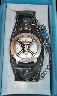 (限量）航海王個性造型皮件手錶