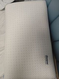 Simmons Newgen ultra firm記憶棉枕頭 意大利製造