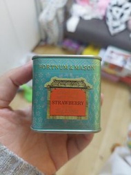 Fortnum &amp; Mason Black tea with fruit strawberry