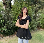 FONTLINE มินิเดรส แต่งดอกปักน่ารักๆ รอบอก32-40นิ้วใส่ได้ เดรสแขนสั้น แขนพอง พรางหุ่น ผ้าฝ้ายเกรดฟอกน