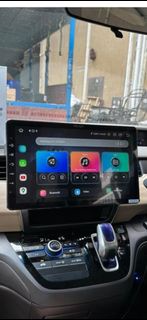 Android car tablet with SIM card pot