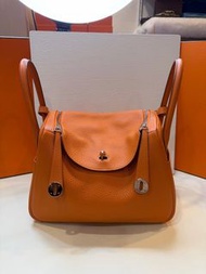 Hermes 愛馬仕 框R 愛馬仕橙銀扣lindy30 Tc皮 單肩包