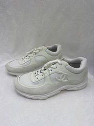 Chanel 白色運動鞋