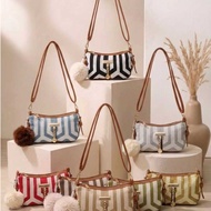 HP SYAKILA Sling Bag MiniatureWanita Fits Synthetichp Metallic Color PX18 LX6 TX11 cm Sling Bag Wome