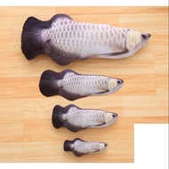 Terapik Mainan Kucing Catnip Model Ikan Arwana Silver 20cm &amp; 30CM