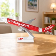 🇲🇾 AirAsia X A330 Aircraft Model 32cm ✈️