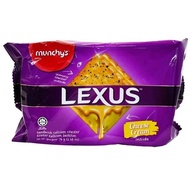Biskut Sandwich Munchy's Lexus Sandwich Cracker With Cheese Cream 76g