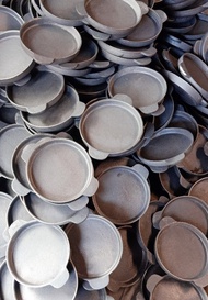 Chảo Gang Đúc Bánh Xèo Miền Trung 16CM Loại Nặng Đổ Bánh Phồng Ngon [ Có cán [ KHH ]