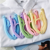 GANTUNGAN Portable Folding Clothes Hanger Travelling Hanger CO Shop 444