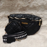 A28 Women's Shoulder Bag