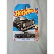 Hotwheels Regular 83 Chevy Silverado