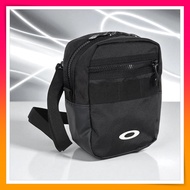 Oakley ENHANCE LT POUCH 9.0 Durable Garment Bag for Sports, Travel, and Daily Use