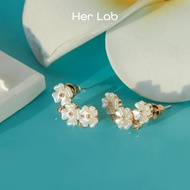 Her Lab Jewelry | ต่างหูดีไซน์ฤดูร้อนของผู้หญิงต่างหูเม็ดกลมดอกไม้ไข่มุกกลม S925ต่างหูเม็ดกลมต่างหูเพชรสตั๊ดอินเทรนด์ต่างหูเงินต่างหูผู้หญิงใหม่