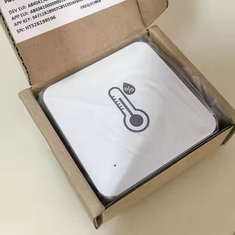 Dragino LHT52 indoor LoRaWAN Temperature & Humidity Sensor senses environment temperature and humidi