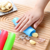 Kitchen Garlic Peeler Creative  Silicone Garlic Peeler Household Products Easy Peeling Kitchen Gadgets