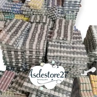 ASDE 6 DOZEN SEWING THREADS 500 YARD contents 6 dozen SPUN POLYESTER 500 YARD BLACK WHITE AND RANDOM