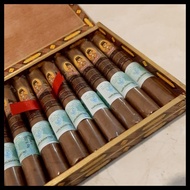 PODUK TERLARIS CIGAR - CERUTU TARUMARTANI CORONA (1 BOX - 10 BTG)