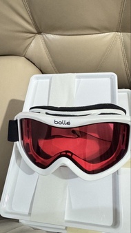 Bolle 白色紅色鏡片滑雪鏡