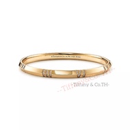 Tiffany Co Closed Narrow Hinged Bangle กำไลข้อเท้าปิดแคบ 18 K ทองกับเพชร สร้อยข้อมือออกแบบแบรนด์หรูห