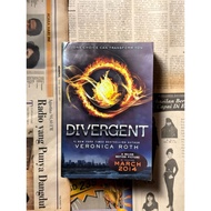 Divergent Novel - Veronica Roth (English)