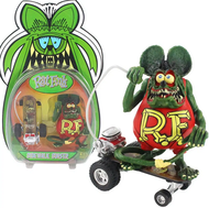 โมเดล ของสะสม วินเทจ หนูผี สูง 13cm  พร้อมแพ็คเกจ Sidewalk Surfer Skateboard Rat Fink Action Figure Cartoon Green Mouse Fink PVC Model Toy Gift For Kids