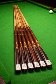 JX ไม้คิวสนุ๊ก 2 ท่อน ไม้สนุ๊กเกอร์ ไม้คิว กล่องไม้คิวสนุ๊ก กล่องใส่ไม้คิวสนุ๊กเกอร์ โต๊ะสนุ๊ก ไม้คิ