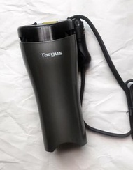 Targus APV019 車載電源插座 杯架式充電器 2.4A雙USB充電埠 12VDC轉110V~