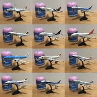 FURUTA Passenger Aircraft Boeing B747/777 Gashapon Finished Model Version Car Model