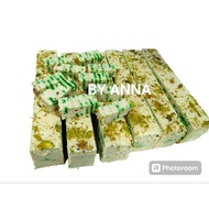 KEK LAPIS BAKLAVA ECONOMY (PREMIUM Kek Lapis ready stock)