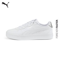 PUMA BASICS - สนีกเกอร์ผู้หญิง Skye Clean Distressed สีขาว  - 38666602