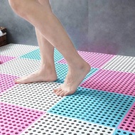 Non Deform 30 x 30cm Anti Slip Rubber Mat Multi Drainage Holes Rubber Massage Bathroom Foot Rug