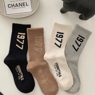 Socks Women Men Medium essential Letters 1977 Socks Medium Tube Basketball Sports Socks Trendy Socks