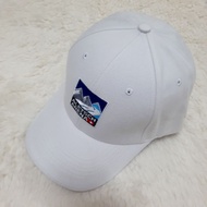 White baseball cap embroidered with logo, beautiful product made in the US, white baseball cap
