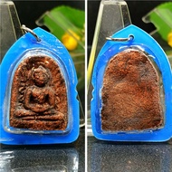 非常古老之出土五大古佛之-,土质材质颂扣佛(一流的招财纳福佛牌,有颂扣佛你不会受穷,颂扣佛又叫富贵佛，为第一流的招财招福佛牌)已包好防水佛牌壳very old Phra Somkor Amulet