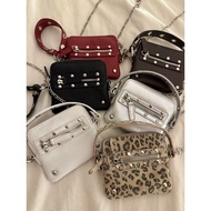2025 New Style Korean Niche Design Rivets Hand-Carrying Small Square Bag Fashion Chain Cross-Body Ba